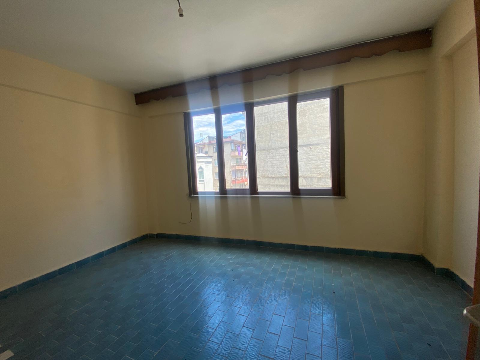 DUMLUPNAR MAH. TOPALOĞLI CAMİ YANI KİRALIK DAİRE